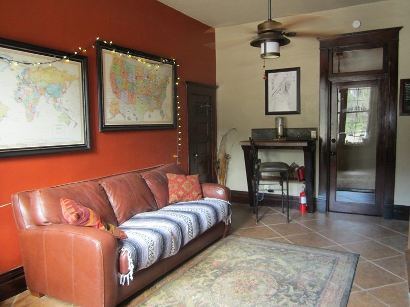 FlatIron Historic Sandstone Inn: 745 N River St, Hot Springs, SD 57747